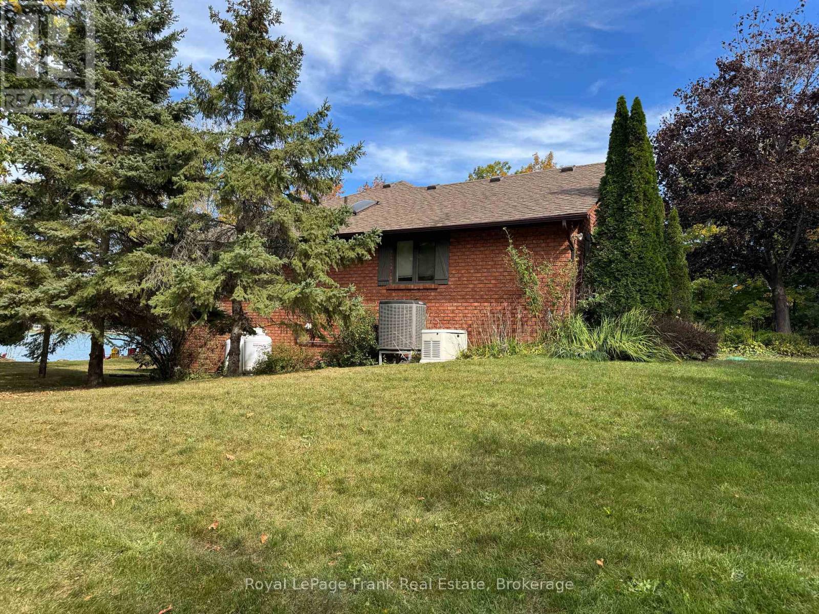 1187 LAKEHURST ROAD - 34