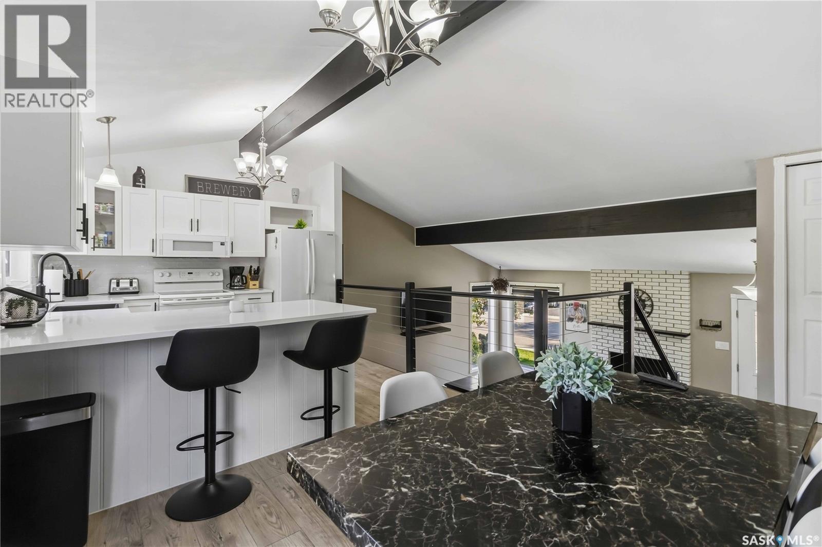 526 Tobin CRESCENT, Saskatoon — photo 9