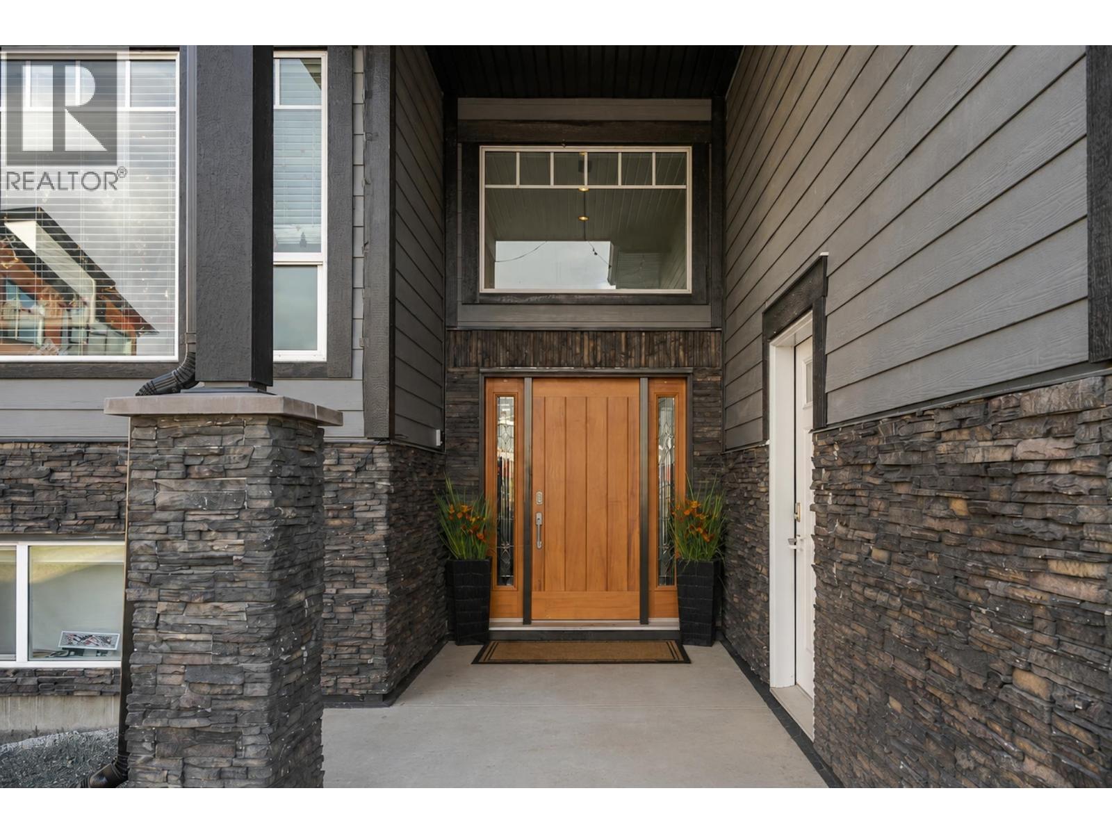 1134 MONARCH COURT - 2