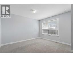 4, 237 Silkstone Road W - photo 3