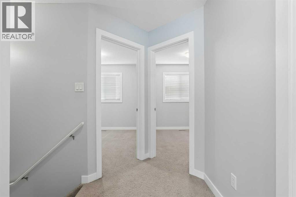 #4 237 Silkstone Road W - 18