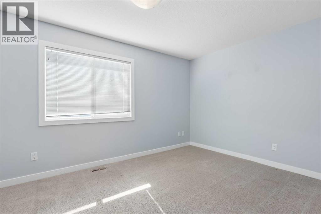 #4 237 Silkstone Road W - 14