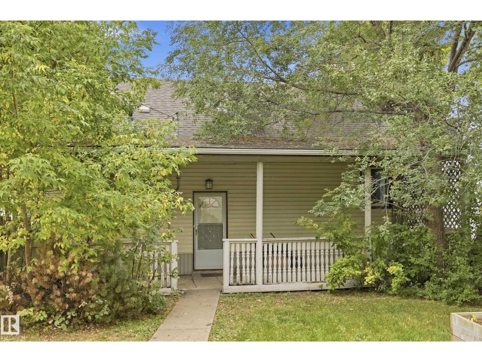 10910 117 ST NW - 40