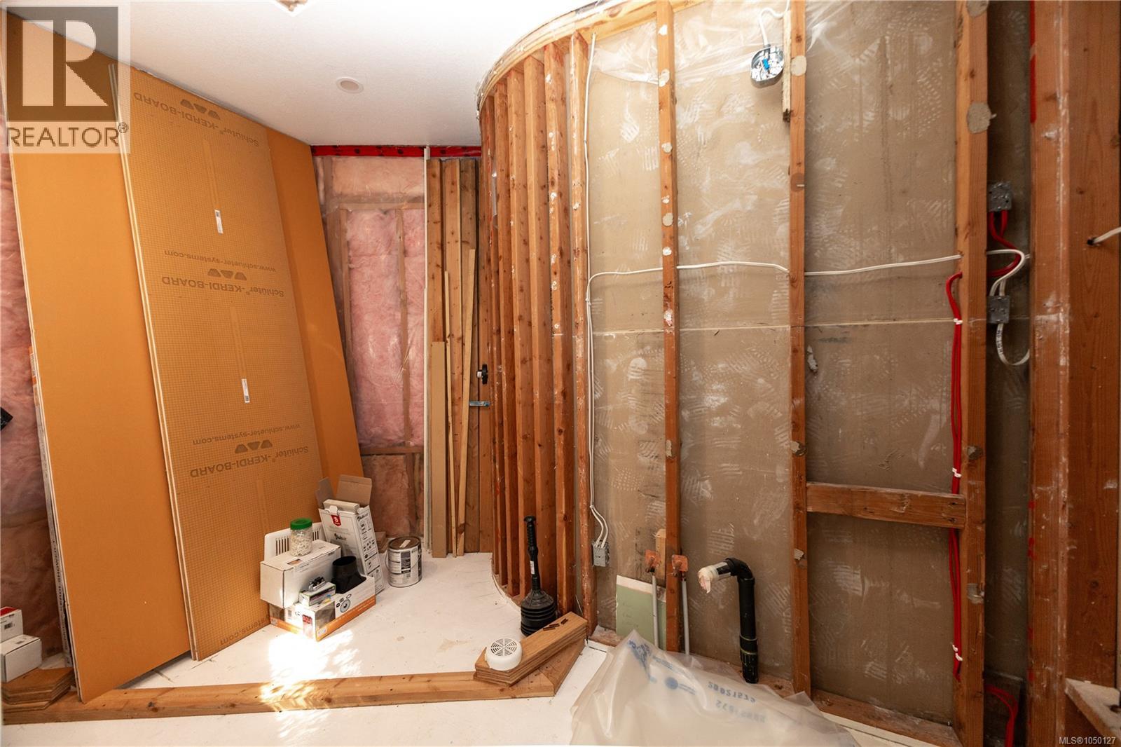 9498 Doyle Rd - Image 29