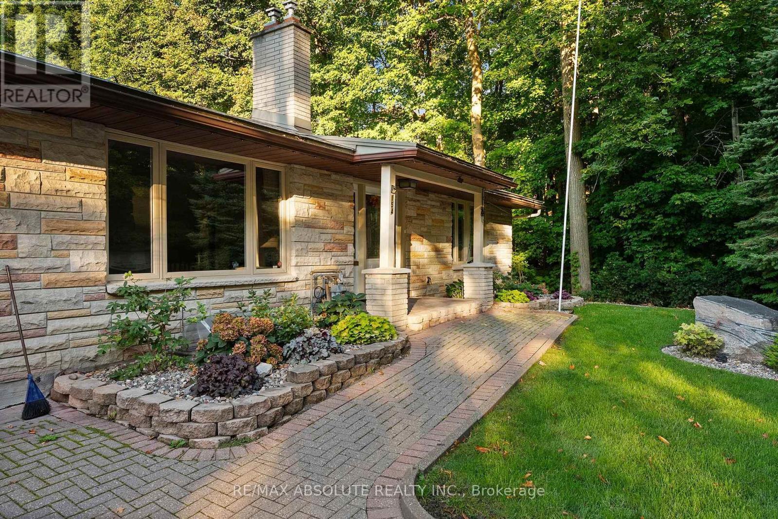154 OTTAWA STREET, Arnprior — photo 3