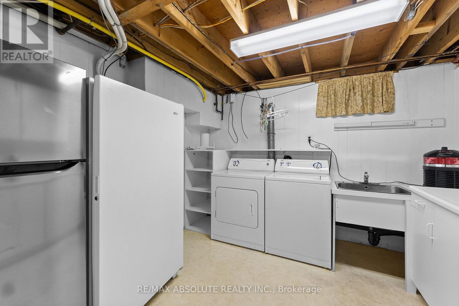 154 OTTAWA STREET - 33