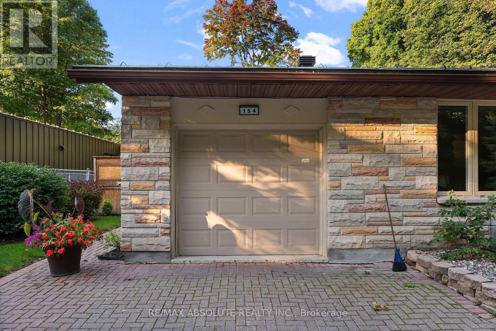 154 OTTAWA STREET - 44