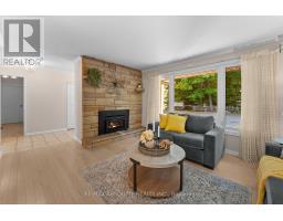 Living room - 154 Ottawa Street, Arnprior, ON K7S1X7 Photo 6