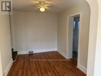 12A JARVIS STREET, Fort Erie (Central) — photo 4