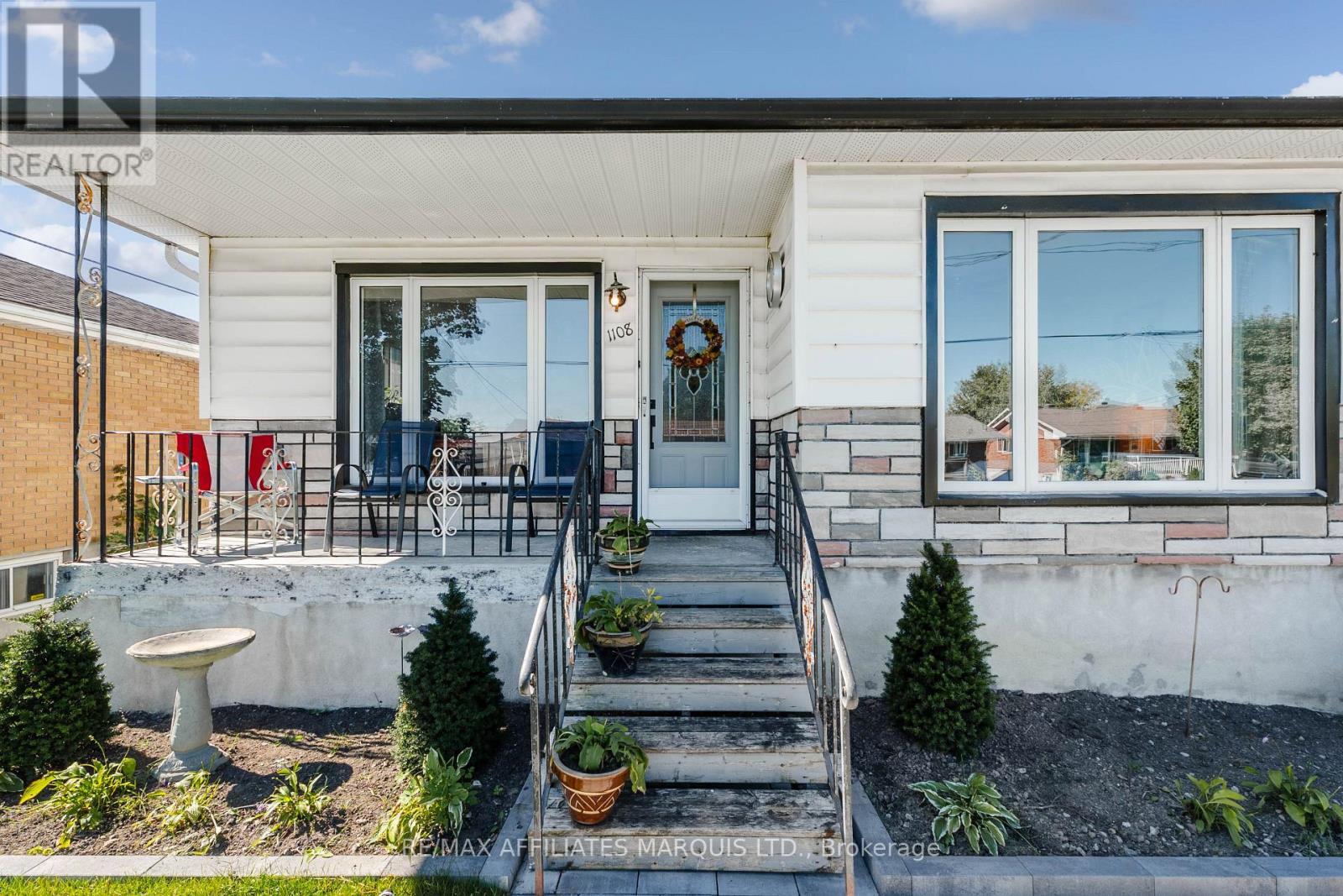 1108 DALY AVENUE, Cornwall — photo 4