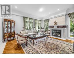 Dining room - 158 Owen Boulevard, Toronto, ON M2P1G7 Photo 7
