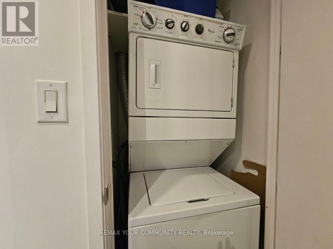 #210 380 MACPHERSON AVENUE - 22
