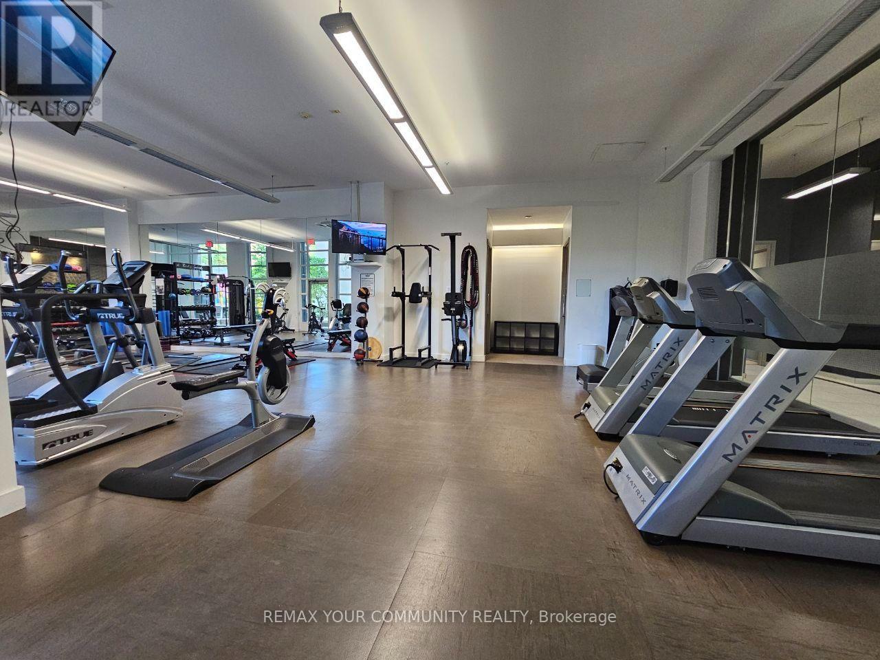 #210 380 MACPHERSON AVENUE - Image 31