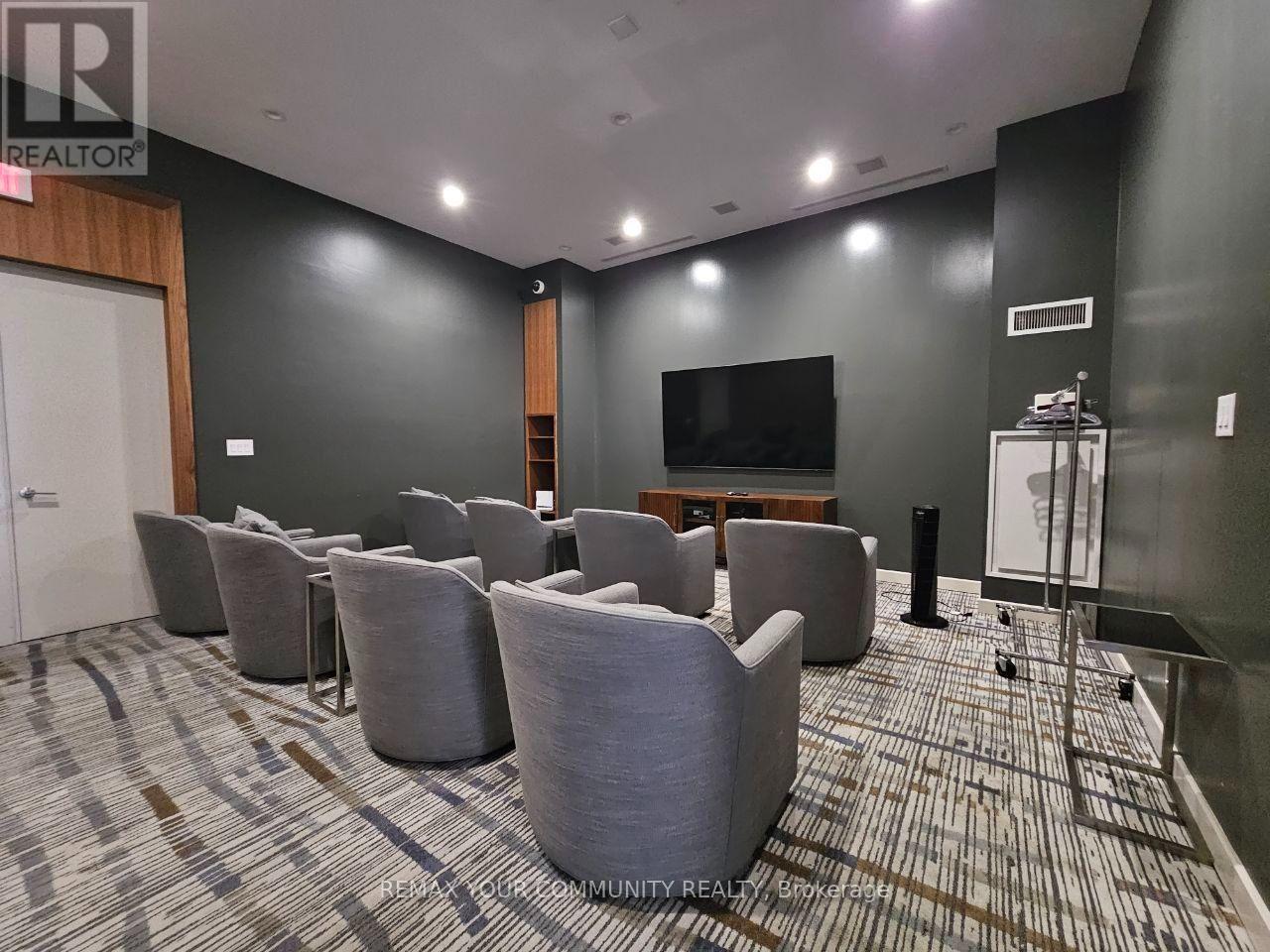 #210 380 MACPHERSON AVENUE - Image 35