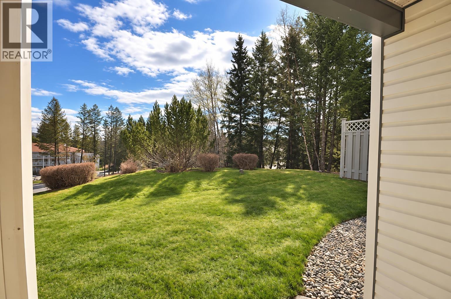 #10 11 EAGLE CRESCENT - Image 26