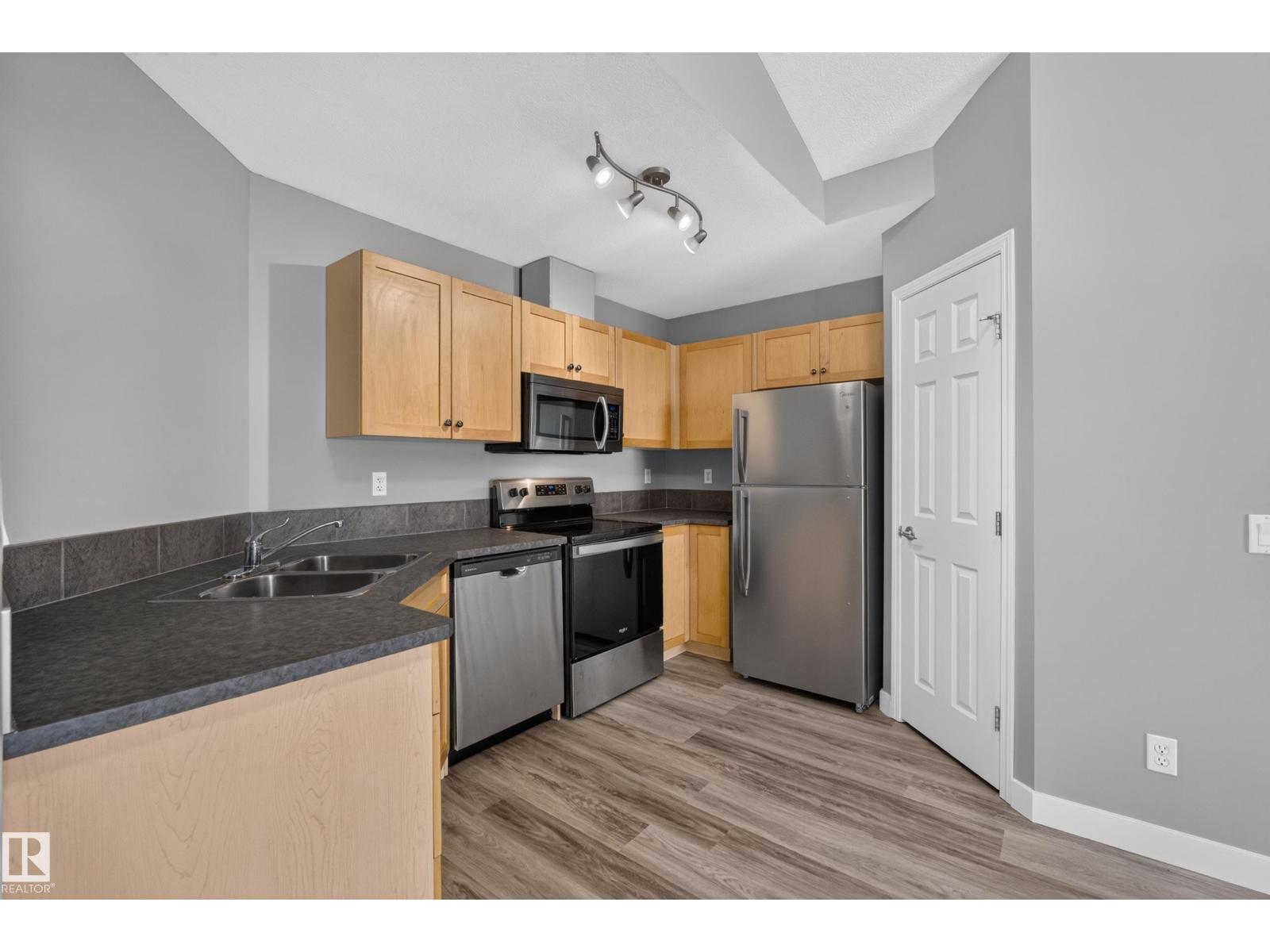 #69 150 EDWARDS DR SW - 21
