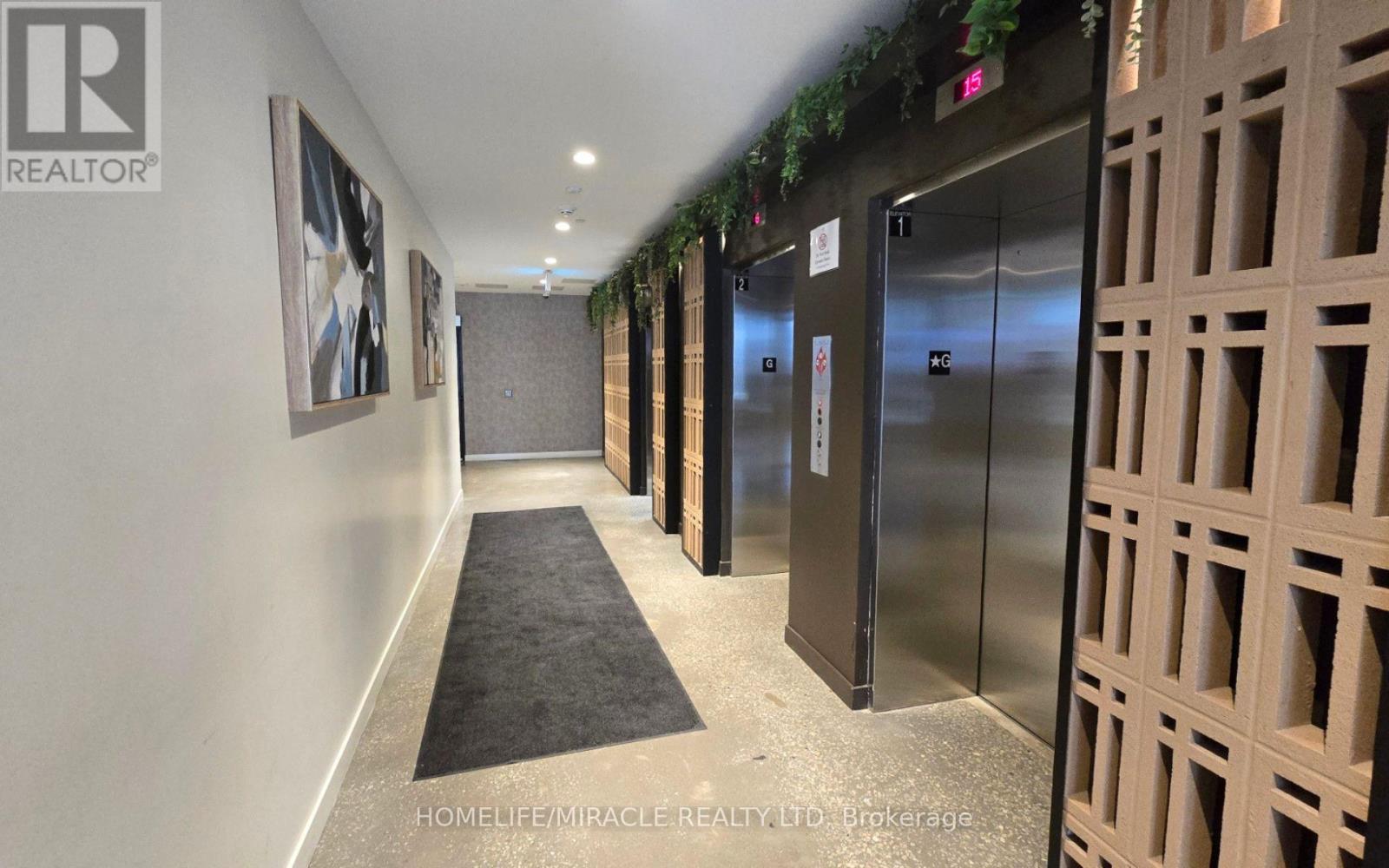 2118 - 10 ABEJA STREET, Vaughan (Concord) — photo 2