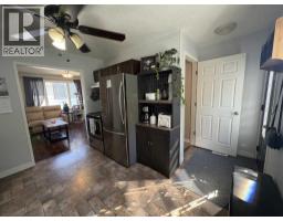Family room - 4705 49 Street, Lloydminster, SK S9V0L9 Photo 8