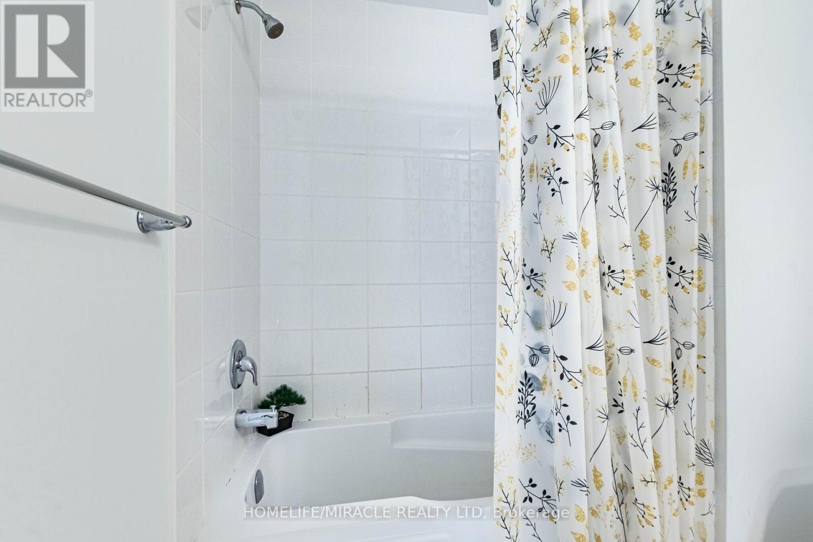 25 KEPPEL CIRCLE - 26