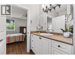 2557 Hebrides Cres, Courtenay, BC V9N3Z7 Photo 12
