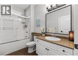 2557 Hebrides Cres, Courtenay, BC V9N3Z7 Photo 18
