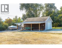 6390 Welch Rd, Central Saanich, BC V8M1W7 Photo 46
