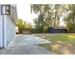 6390 Welch Rd, Central Saanich, BC V8M1W7 Photo 53