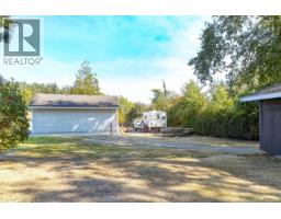 6390 Welch Rd, Central Saanich, BC V8M1W7 Photo 44