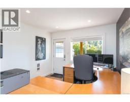 6390 Welch Rd, Central Saanich, BC V8M1W7 Photo 30
