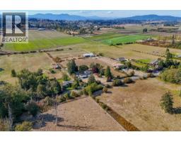 6390 Welch Rd, Central Saanich, BC V8M1W7 Photo 52