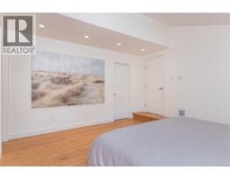 6390 Welch Rd, Central Saanich, BC V8M1W7 Photo 21
