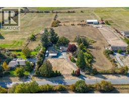 6390 Welch Rd, Central Saanich, BC V8M1W7 Photo 60