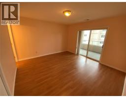 Living room - 2265 Atkinson Street Unit# 607, Penticton, BC V2A8R7 Photo 6