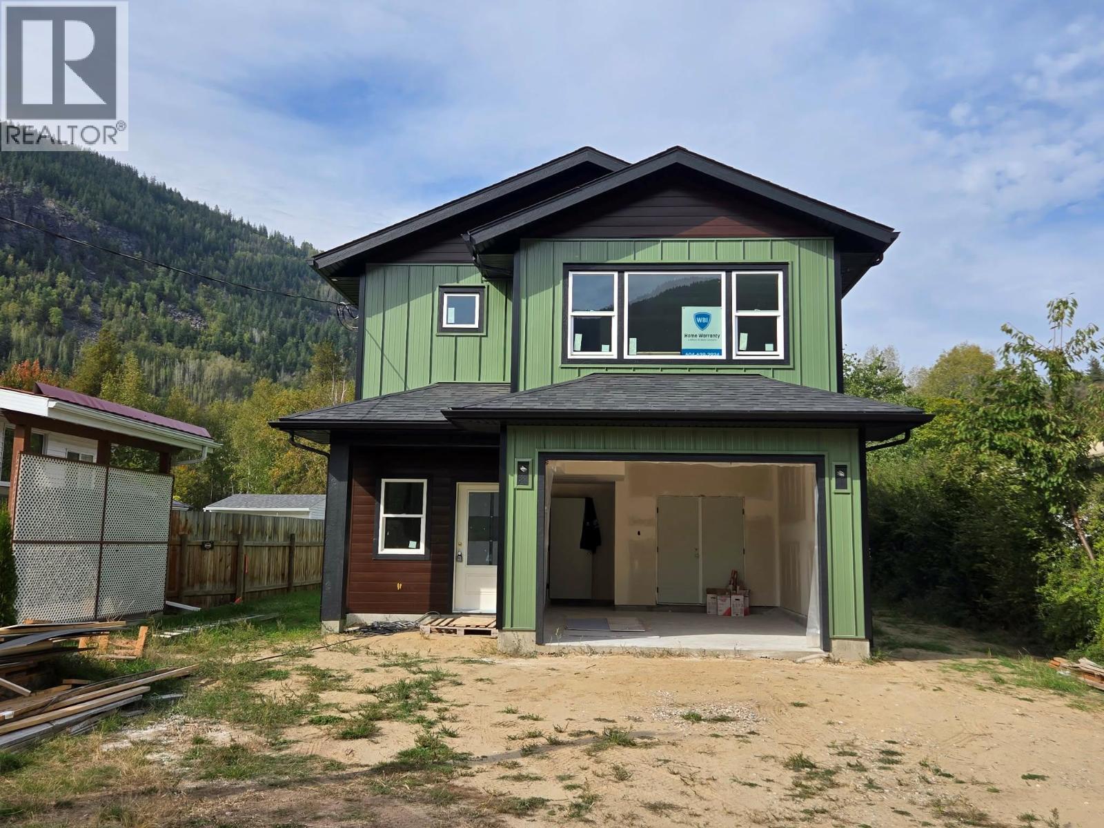 209 12th Avenue Frontage Road - 1
