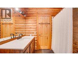 2452 Forest Drive, Blind Bay, BC V0E1H2 Photo 21