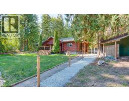 2452 Forest Drive, Blind Bay, BC V0E1H2 Photo 33