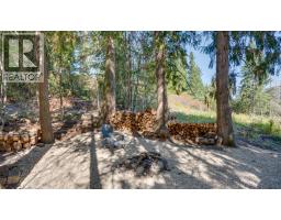 2452 Forest Drive, Blind Bay, BC V0E1H2 Photo 38
