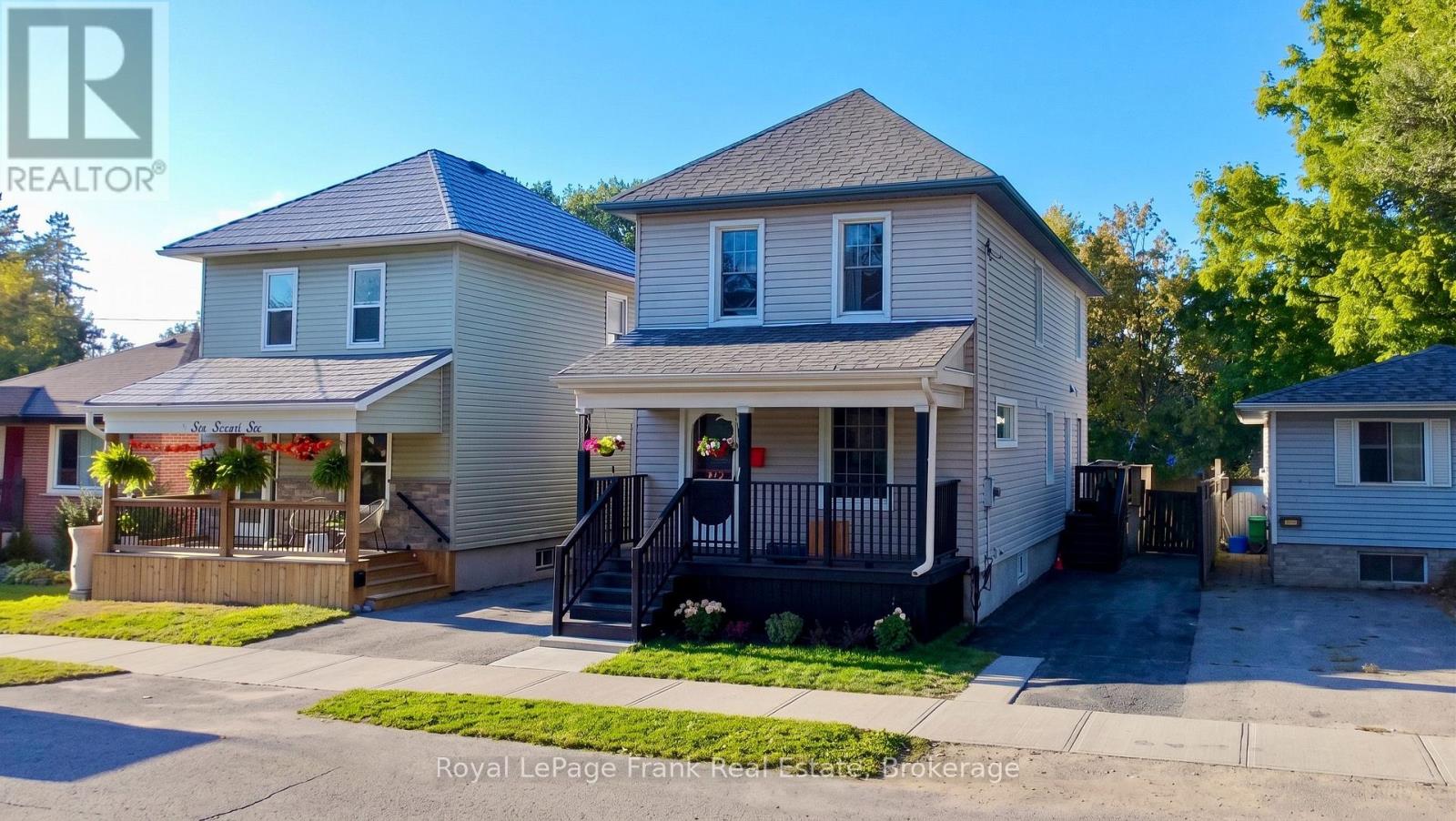 672 ROMAINE STREET - 29
