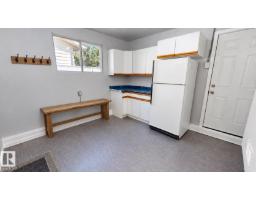 8204 14 Av Nw, Edmonton, AB T6K1X4 Photo 11