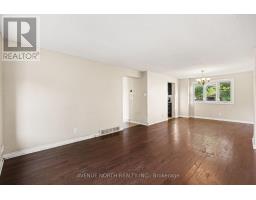 68 Downsview Crescent, Ottawa, ON K2G0A5 Photo 10