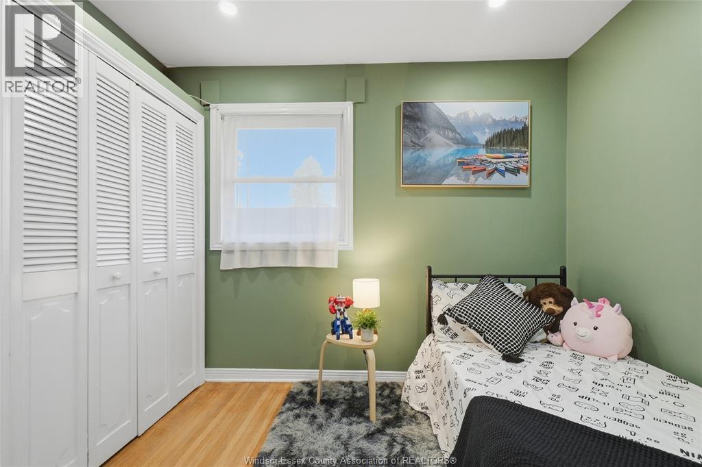 5505 MALDEN ROAD - 20