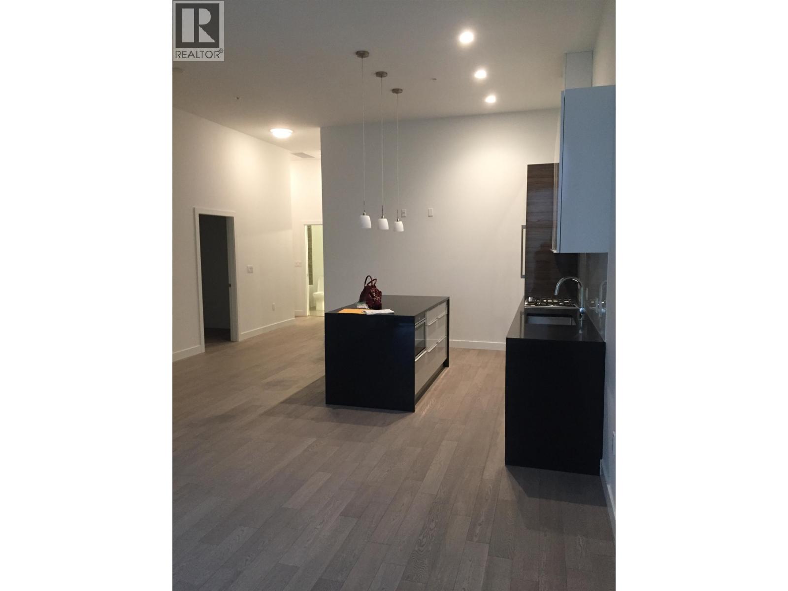 #102 4427 CAMBIE Street, Vancouver, British Columbia, V5Z2Y8, Vancouver, British Columbia — photo 5 of 5