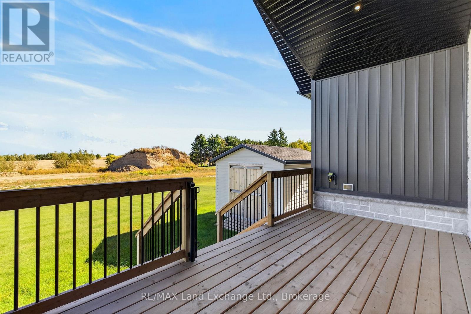 48 MCTAVISH CRESCENT - Image 40