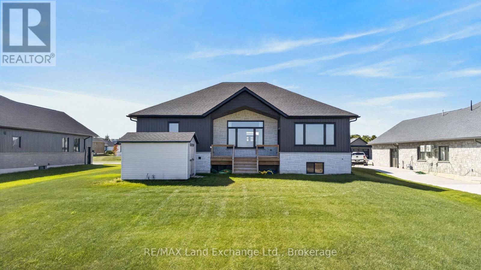 48 MCTAVISH CRESCENT - Image 41