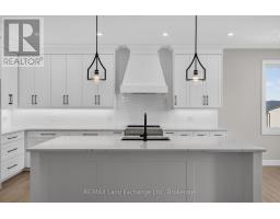 Dining room - 48 Mctavish Crescent, Huron Kinloss, ON N0G2R0 Photo 7