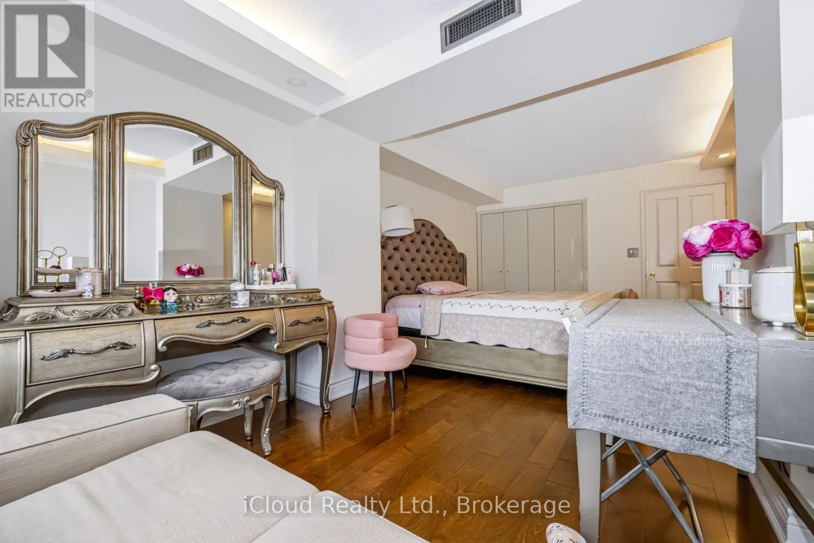 #800 18 HOLLYWOOD AVENUE - Image 38