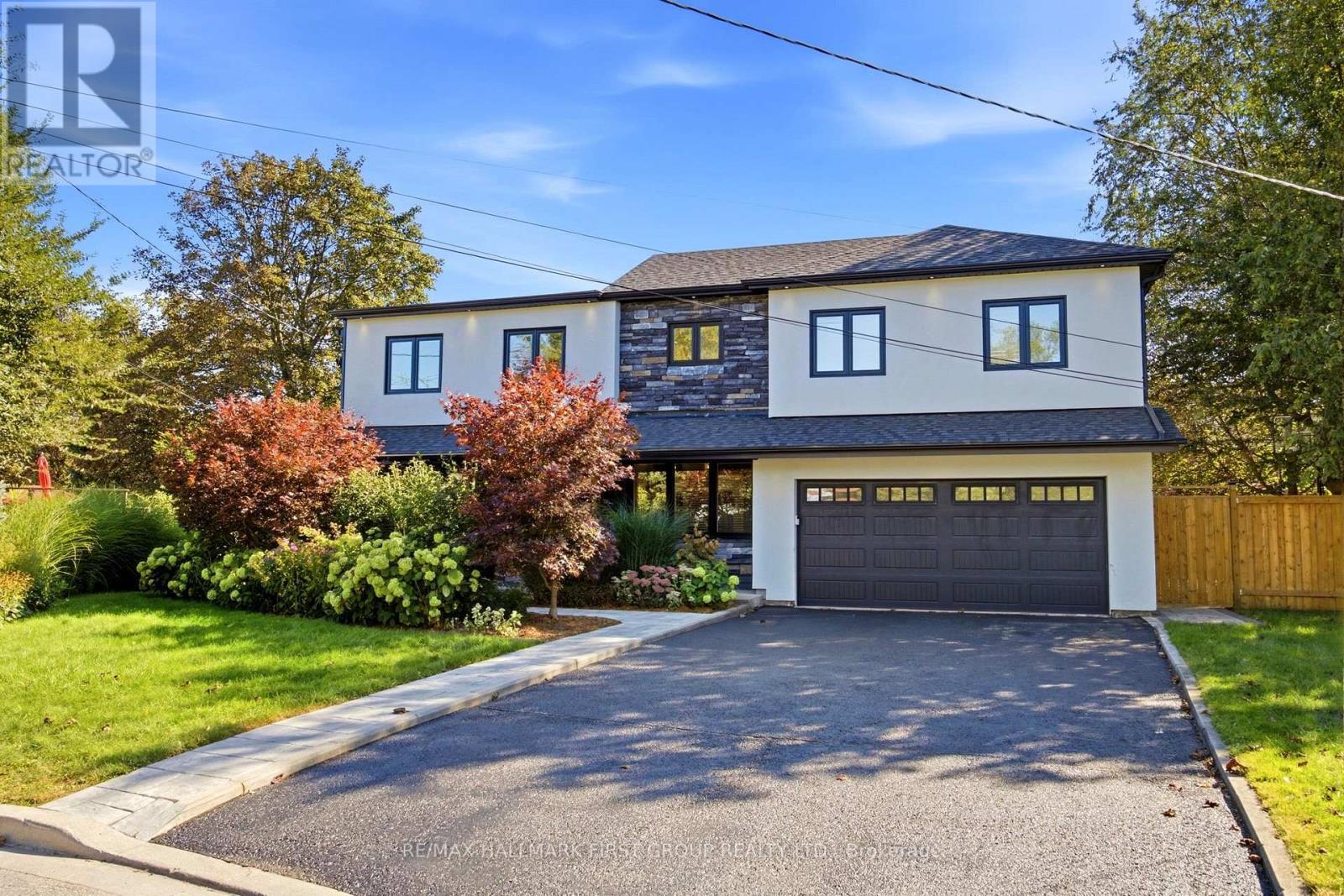 862 BOXWORTH PLACE, Pickering (West Shore)