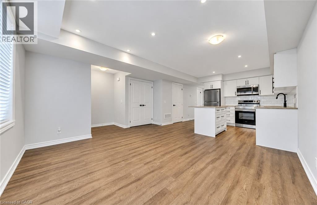 235 CHAPEL HILL Drive Unit# 11, Kitchener — photo 4