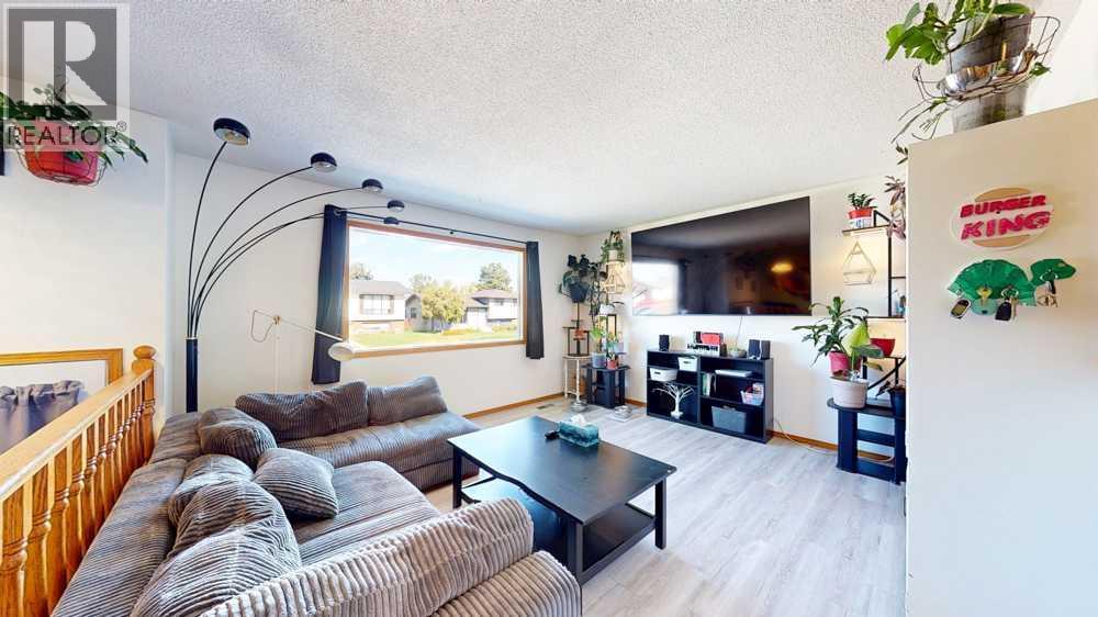 327 19 Street NE - 16