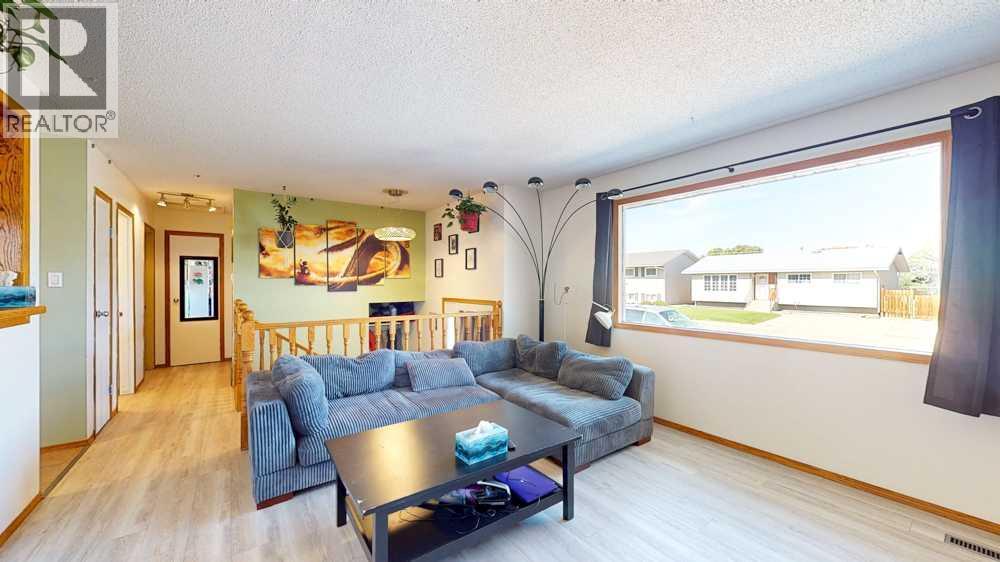327 19 Street NE - 17